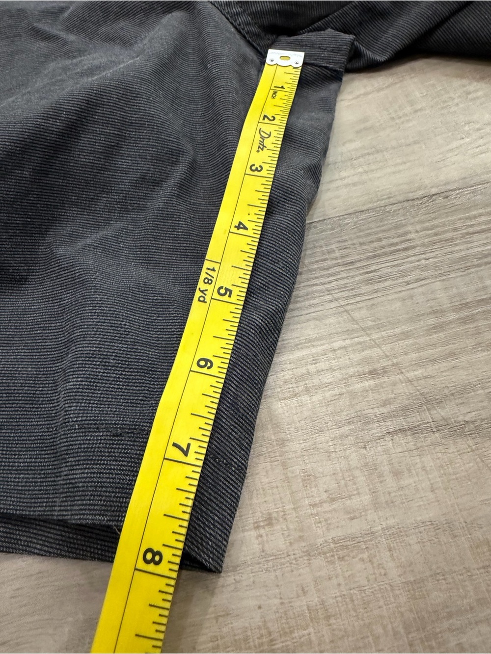 Travis Mathew Gray Performance Golf Shorts Men’s 32 Stretch - Picture 5 of 5